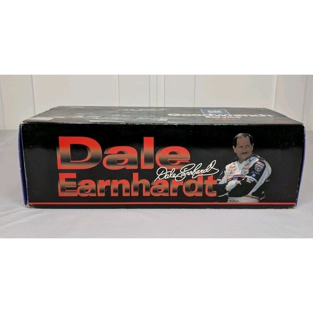 1999 Dale Earnhardt #3 GM Goodwrench Service Plus car Bank - Picture 8 of 14